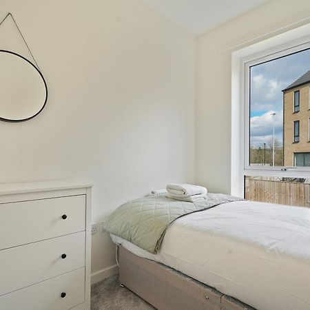 Mersey Way, Spacious 3 Bed Home, Close To Sheffield City Centre & Free Driveway Parking - Perfect For Workers, Groups & Families - Hosted By Stay Host Save Kültér fotó