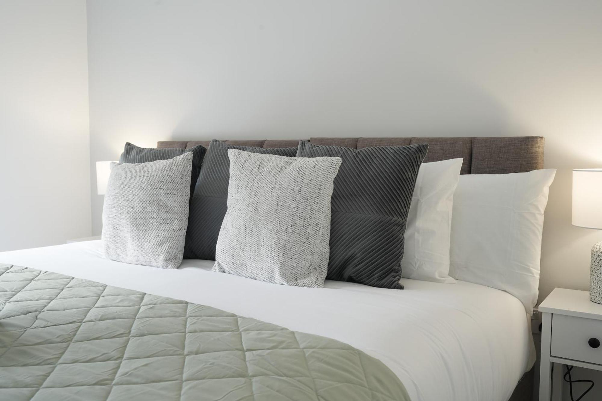 Mersey Way, Spacious 3 Bed Home, Close To Sheffield City Centre & Free Driveway Parking - Perfect For Workers, Groups & Families - Hosted By Stay Host Save Kültér fotó